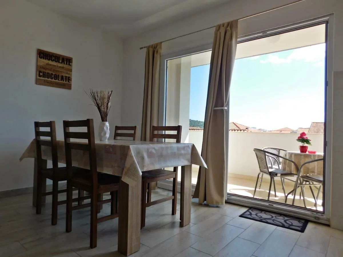 Apartment Danijela Trogir 0*,  Kroatien