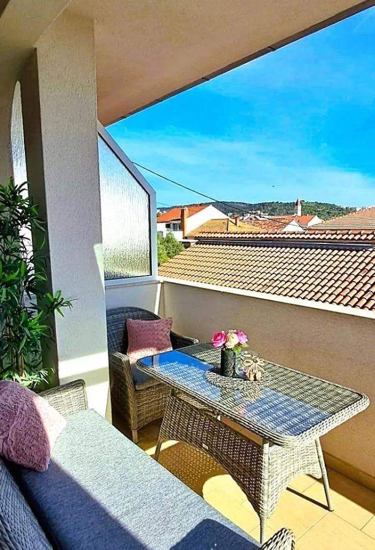 Apartment Danijela Trogir 0*,
