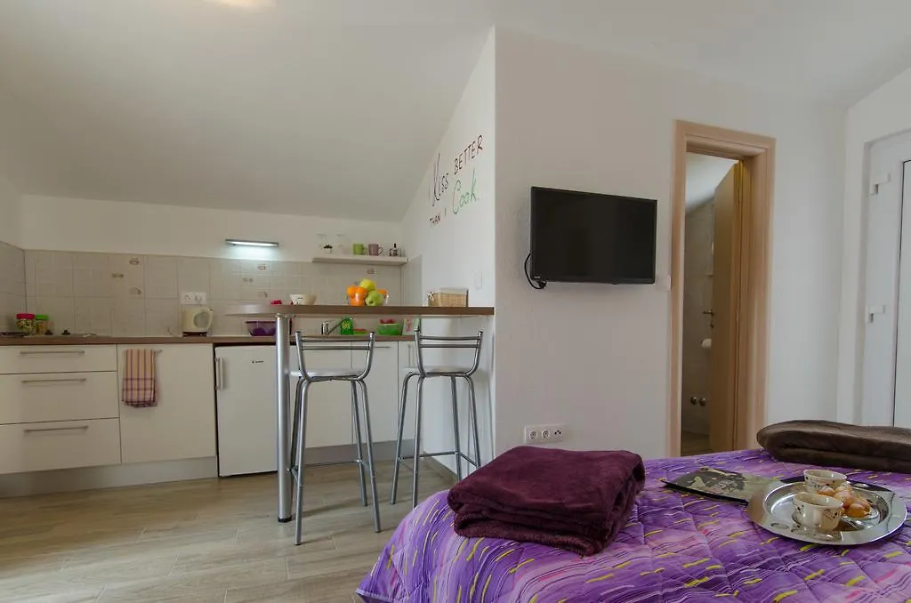 Apartment Danijela Trogir 0*,  Croatia