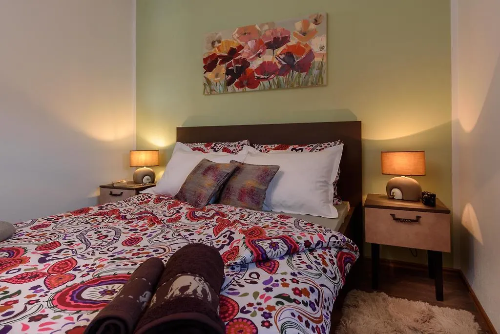 Apartment Danijela Trogir 0*,